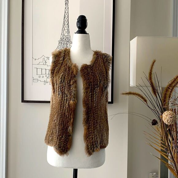 Rabbit Fur Vest jn Natural - Picture 1 of 9